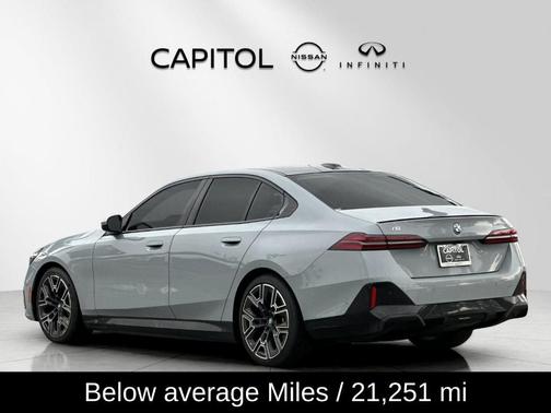 Brooklyn Gray Metallic 2024 BMW i5 eDrive40