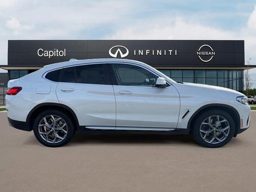 2024 BMW X4 xDrive30i
