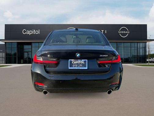 2023 BMW 330 i xDrive