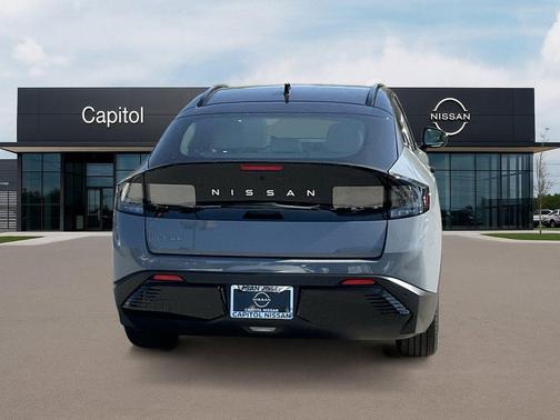 2026 Nissan Leaf PLATINUM+