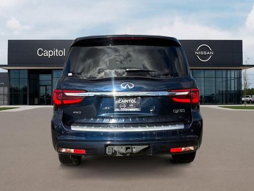 2024 INFINITI QX80 Luxe
