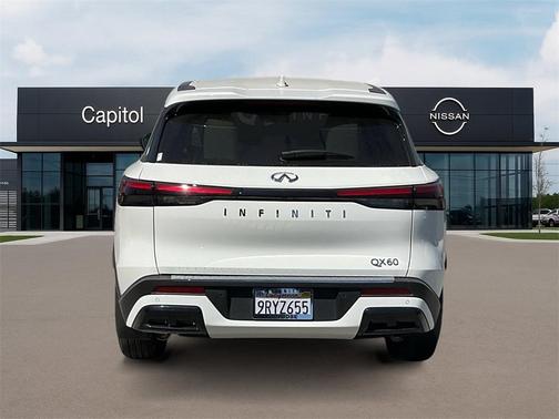 2025 INFINITI QX60 Pure