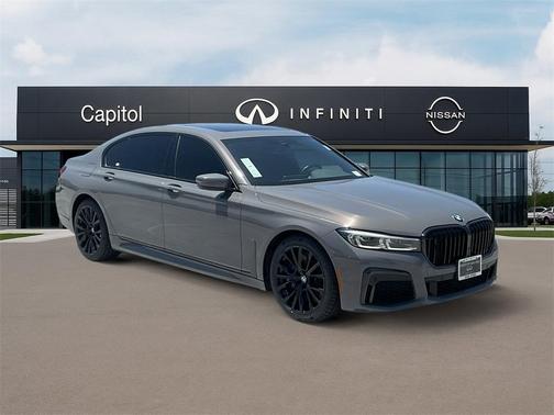 2022 BMW 740 i