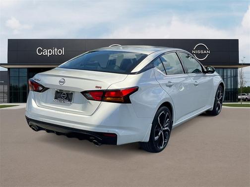 2025 Nissan Altima SR