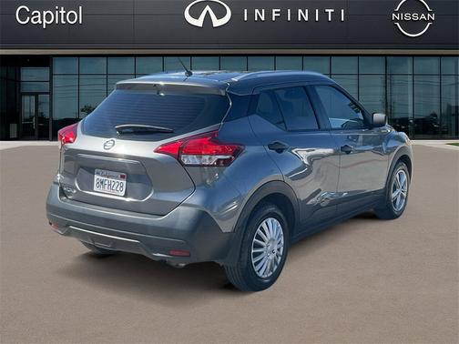 2019 Nissan Kicks S