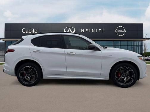 2023 Alfa Romeo Stelvio Veloce