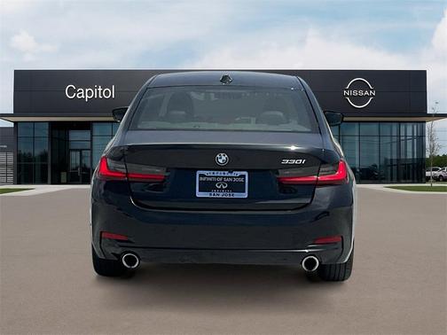 2023 BMW 330 i