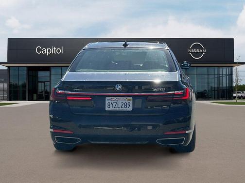 2022 BMW 750 i xDrive