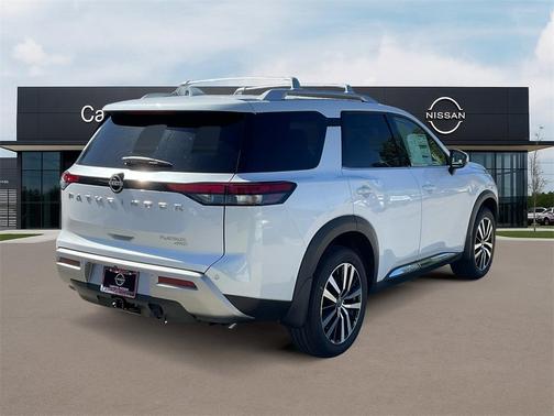 2025 Nissan Pathfinder Platinum