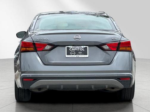 Gun Metallic 2024 Nissan Altima 2.5 SV
