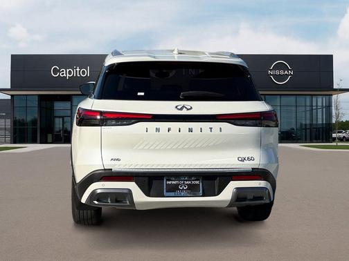 2022 INFINITI QX60 Luxe