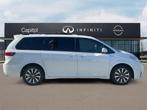 2020 Toyota Sienna Limited Premium
