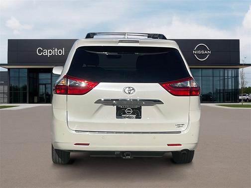 2020 Toyota Sienna Limited Premium