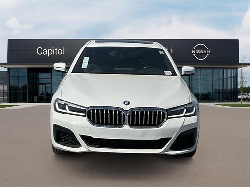 2022 BMW 530e 530e