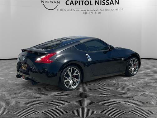 2015 Nissan 370Z Sport