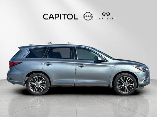 2016 INFINITI QX60 Base