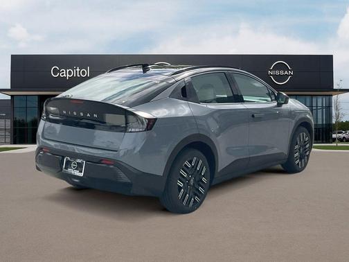 2026 Nissan Leaf PLAT+