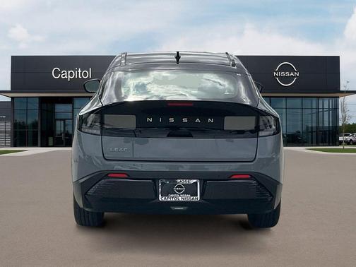 2026 Nissan Leaf PLAT+