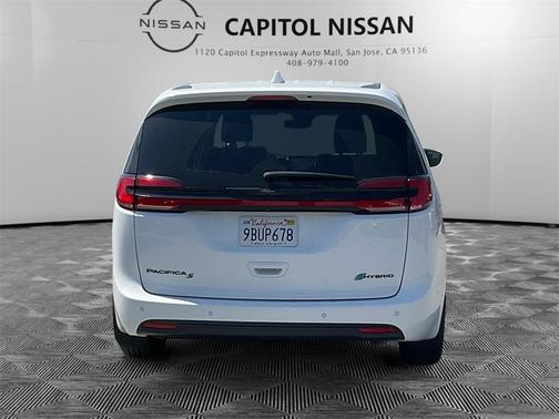 2022 Chrysler Pacifica Hybrid Limited