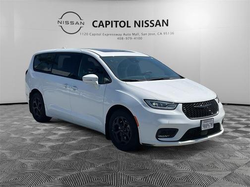 2022 Chrysler Pacifica Hybrid Limited