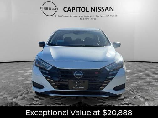 2025 Nissan Versa 1.6 SR