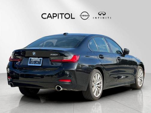 2023 BMW 330 i xDrive