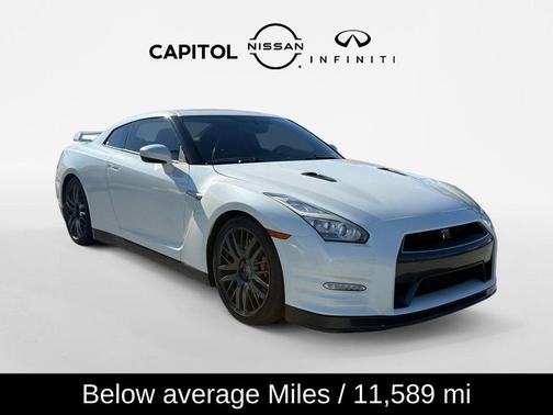 2016 Nissan GT-R Premium