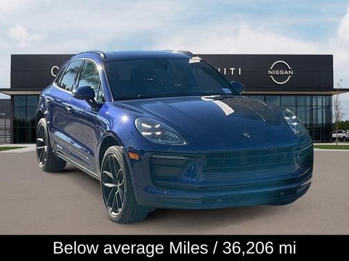 2022 Porsche Macan Base
