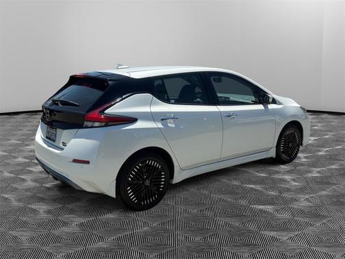 2024 Nissan Leaf SV PLUS