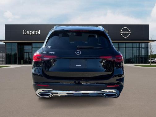 2024 Mercedes-Benz GLC 300 Base