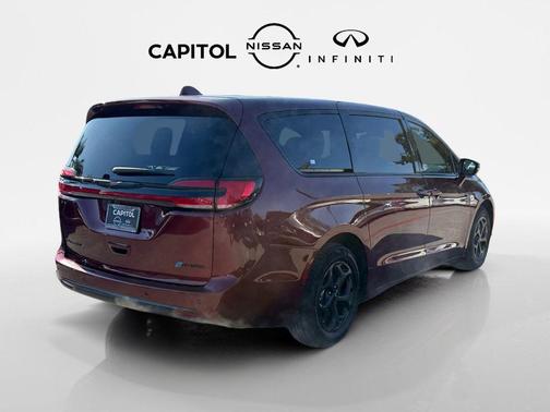 2022 Chrysler Pacifica Hybrid Limited