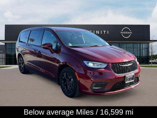 2022 Chrysler Pacifica Hybrid Limited