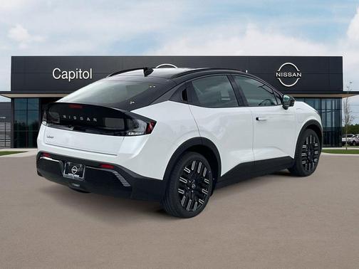 2026 Nissan Leaf PLAT+