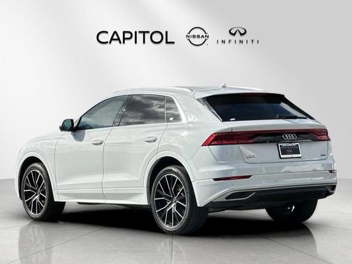 Carrara White 2022 Audi Q8 55 Premium Plus