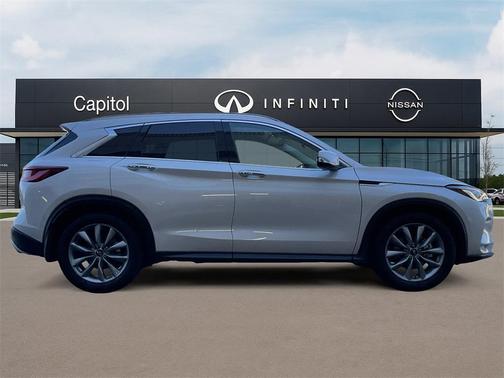 2022 INFINITI QX50 Luxe