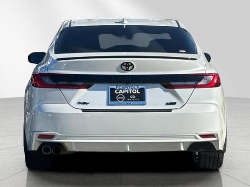 Wind Chill Pearl 2025 Toyota Camry XSE