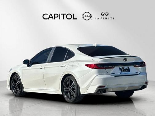 Wind Chill Pearl 2025 Toyota Camry XSE
