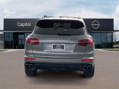 2017 Porsche Cayenne S
