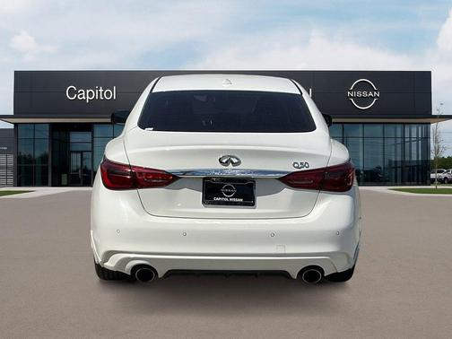 2022 INFINITI Q50 LUXE