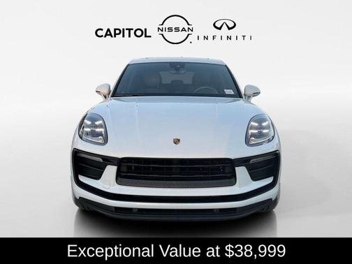 2022 Porsche Macan Base