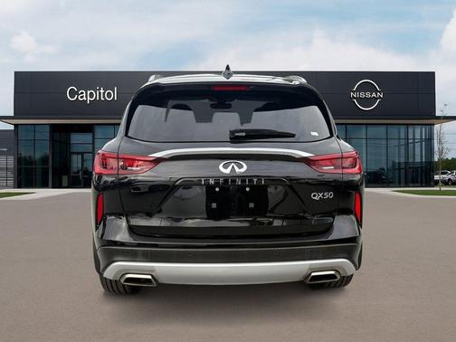 2023 INFINITI QX50 Luxe