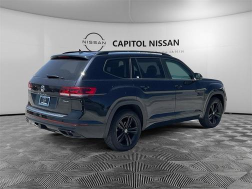2023 Volkswagen Atlas 3.6 V6 SEL R-Line Black