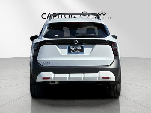 Fresh Powder 2026 Nissan Kicks SV
