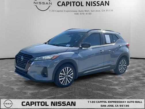 2021 Nissan Kicks SR