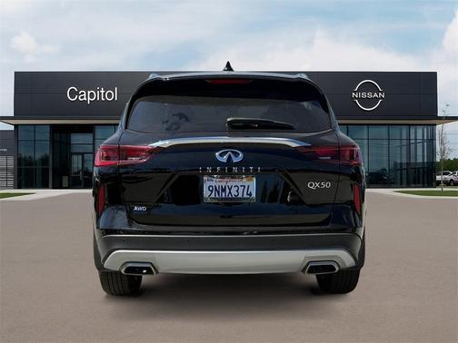 2024 INFINITI QX50 Luxe