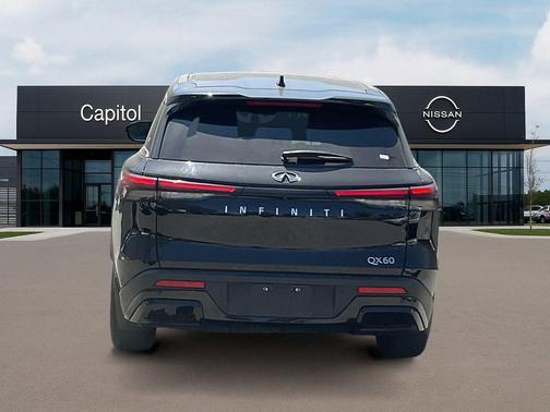 2024 INFINITI QX60 Pure