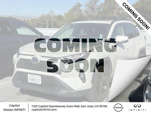 2022 Toyota RAV4 Hybrid XLE Premium