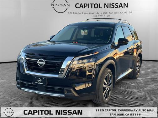 2025 Nissan Pathfinder Platinum