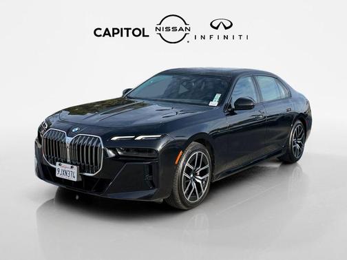 2024 BMW 740 i