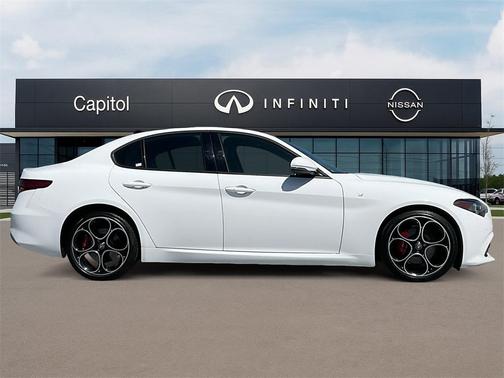 2022 Alfa Romeo Giulia Ti
